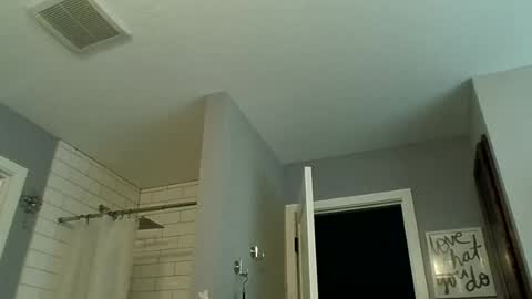 Snapshot of bennyc04041987 chatting on July 21, 2026, 8:11 pm BennyC online show from July 21, 2026, 8:11 pm