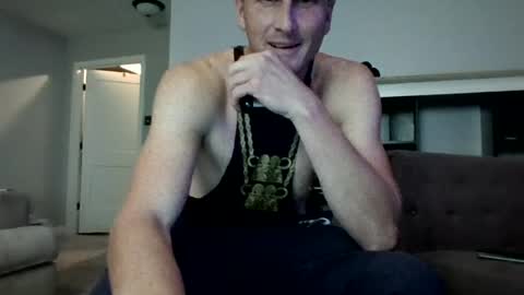 Snapshot of bennyc04041987 chatting on July 29, 2026, 8:40 pm BennyC online show from July 29, 2026, 8:40 pm