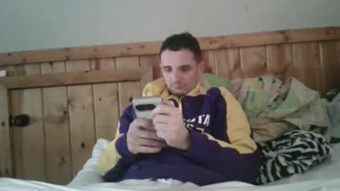 Snapshot of bennymn chatting on February 15, 2025, 7:06 pm benny and innocentvixon online show from February 15, 2025, 7:06 pm