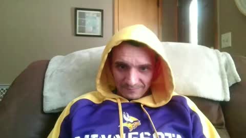 Snapshot of bennymn chatting on February 16, 2025, 8:11 pm benny and innocentvixon online show from February 16, 2025, 8:11 pm