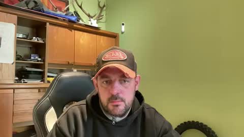 Snapshot of benochau chatting on April 3, 2026, 2:04 pm benochau online show from April 3, 2026, 2:04 pm