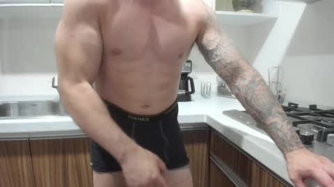 Snapshot of benthebodybuilder chatting on January 7, 2025, 3:24 am Ben Braxton online show from January 7, 2025, 3:24 am