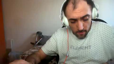 bentish online show from December 17, 2024, 12:00 pm