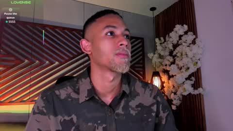 bento_fox online show from November 16, 2025, 4:40 am