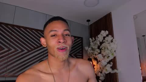 bento_fox online show from November 29, 2025, 4:26 am