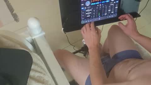 Snapshot of bentpilot chatting on February 12, 2026, 4:13 pm bentpilot online show from February 12, 2026, 4:13 pm