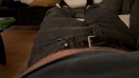 benz10001 online show from April 4, 2026, 4:11 am