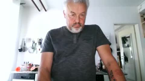 Martin online show from September 21, 2025, 6:37 am