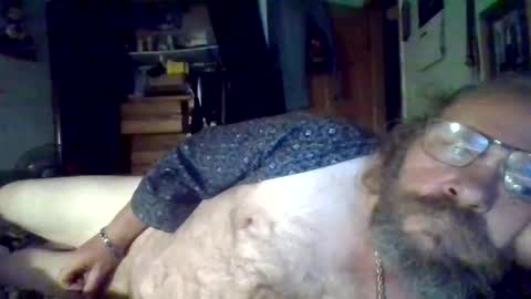 bergeeric1970 online show from October 17, 2025, 4:15 am