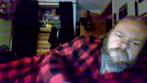 Snapshot of bergeeric1970 chatting on April 7, 2026, 10:15 am bergeeric1970 online show from April 7, 2026, 10:15 am