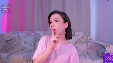 Inna online show from December 17, 2025, 11:27 am