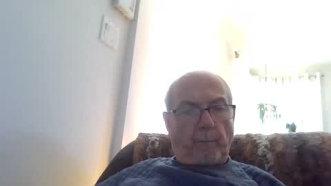 bernard1102 online show from September 21, 2025, 3:57 pm