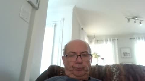 bernard1102 online show from February 21, 2026, 1:56 pm