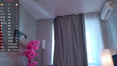 berrybitte online show from April 12, 2026, 7:02 am