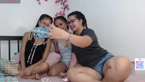Snapshot of berrybliiss chatting on July 8, 2026, 6:51 am SnowClairee online show from July 8, 2026, 6:51 am