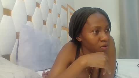 Snapshot of berryl8 chatting on October 5, 2025, 7:28 am berryl online show from October 5, 2025, 7:28 am