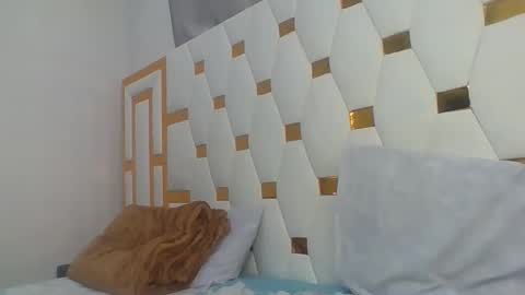 Snapshot of berryl8 chatting on October 17, 2025, 8:00 pm berryl online show from October 17, 2025, 8:00 pm