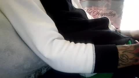 ToxicPipe757 online show from December 14, 2025, 3:39 pm