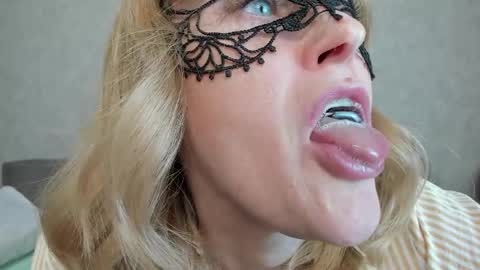 best__angelica online show from April 14, 2026, 7:31 pm