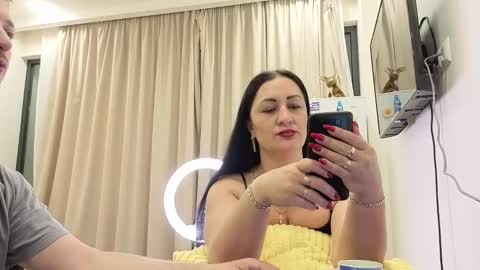 Snapshot of best_ass2000 chatting on May 1, 2026, 6:01 pm best_ass2000 online show from May 1, 2026, 6:01 pm