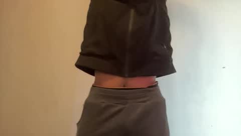 Snapshot of bestbodycb chatting on April 16, 2026, 4:13 am bestbodycb online show from April 16, 2026, 4:13 am