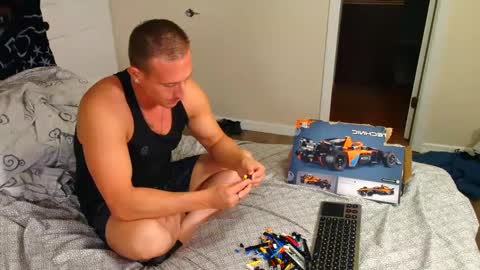 twitter zack1fisher online show from February 4, 2025, 1:56 am