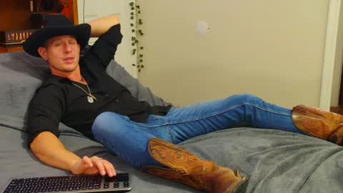 twitter zack1fisher online show from December 21, 2025, 1:02 am