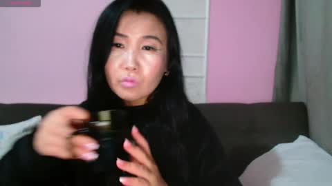 Snapshot of bet_lu chatting on October 15, 2025, 8:53 pm Bet Lu online show from October 15, 2025, 8:53 pm