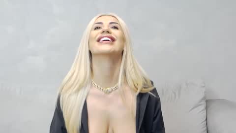 bethierusse online show from March 1, 2025, 4:15 am