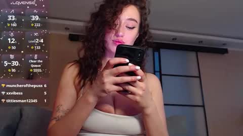 Elizabeth online show from March 6, 2025, 12:19 pm