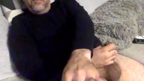 Snapshot of betoooox chatting on December 25, 2024, 11:31 pm Virtual Gentleman online show from December 25, 2024, 11:31 pm