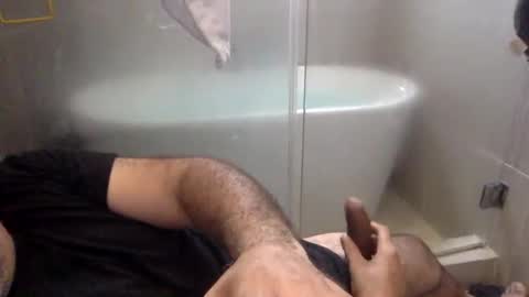 Snapshot of betoooox chatting on January 5, 2025, 5:09 pm Virtual Gentleman online show from January 5, 2025, 5:09 pm