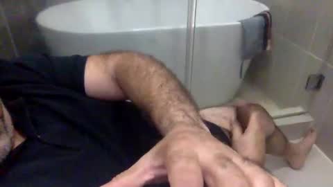 Snapshot of betoooox chatting on January 7, 2025, 4:29 am Virtual Gentleman online show from January 7, 2025, 4:29 am