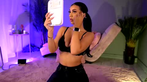 Betty online show from October 3, 2025, 4:20 am