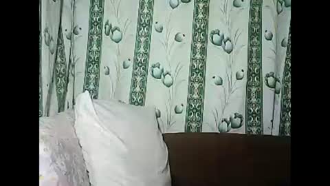 Snapshot of betty_83 chatting on March 8, 2025, 12:52 pm betty_83 online show from March 8, 2025, 12:52 pm