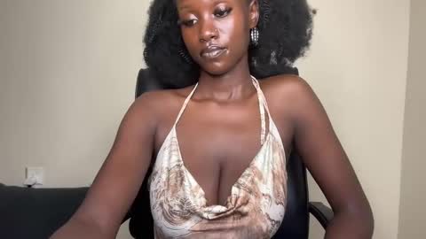 Snapshot of betty_fire_ chatting on January 16, 2025, 10:23 pm Adah online show from January 16, 2025, 10:23 pm