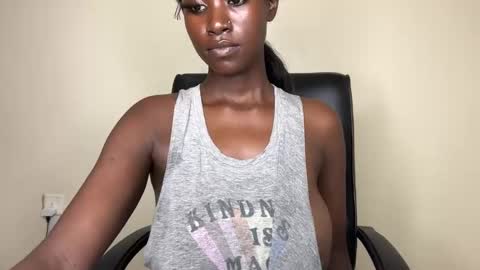 Snapshot of betty_fire_ chatting on January 27, 2025, 11:54 am Adah online show from January 27, 2025, 11:54 am