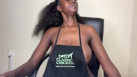 Snapshot of betty_fire_ chatting on February 3, 2025, 8:13 pm Adah online show from February 3, 2025, 8:13 pm