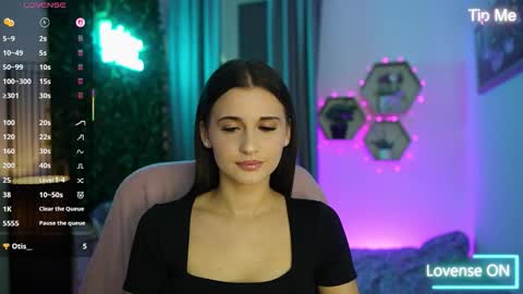 Betty Grey online show from October 5, 2025, 7:12 pm