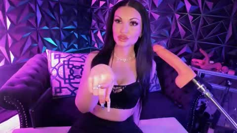 NatashaxoBangs online show from February 9, 2026, 12:20 pm