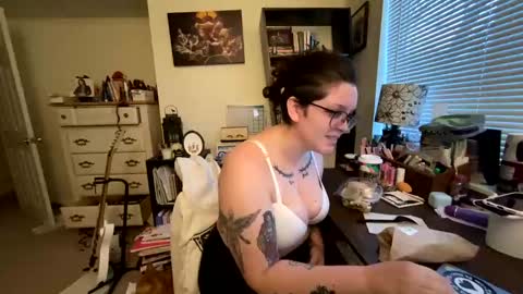 Snapshot of bettycake666 chatting on December 21, 2024, 9:36 pm Betty Cake online show from December 21, 2024, 9:36 pm