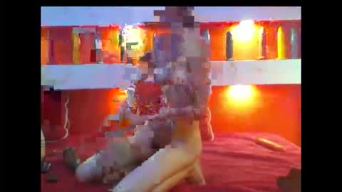 bettycrazycouple online show from November 30, 2025, 4:33 pm