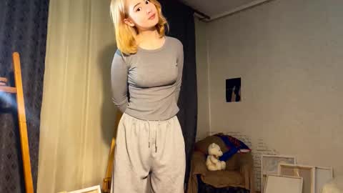 Snapshot of bettymorante chatting on February 18, 2026, 11:17 am Hinata online show from February 18, 2026, 11:17 am