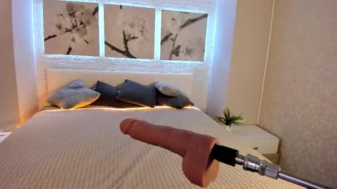 Betty online show from November 22, 2025, 8:19 pm