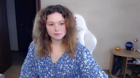 Snapshot of bettystar_ chatting on September 20, 2025, 5:03 pm Betty online show from September 20, 2025, 5:03 pm