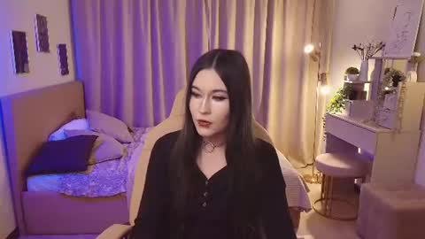 Snapshot of bety_white chatting on June 19, 2026, 8:51 am Katie online show from June 19, 2026, 8:51 am