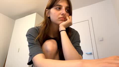 Lina online show from May 29, 2026, 5:33 pm
