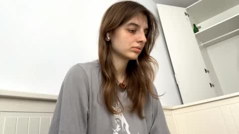 Lina online show from June 6, 2026, 1:16 pm