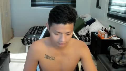 bhillrhey121103 online show from February 3, 2026, 6:40 am