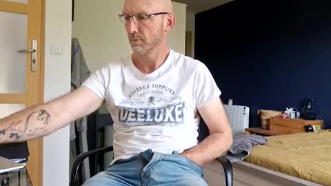 Snapshot of bi_french69 chatting on March 23, 2026, 9:02 am My name is David and if you like public exhibitions you wont be disappointed with me LoL - My favorite vibes is 44 online show from March 23, 2026, 9:02 am